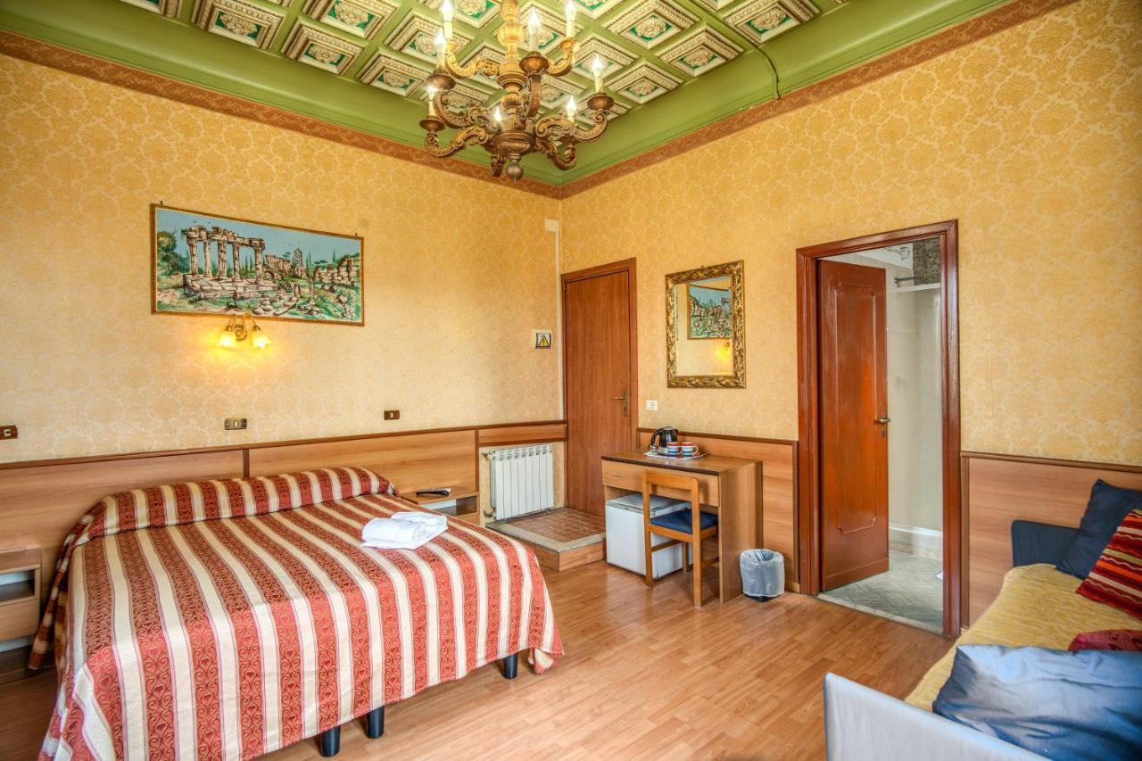 Hotel Artromano Exterior photo